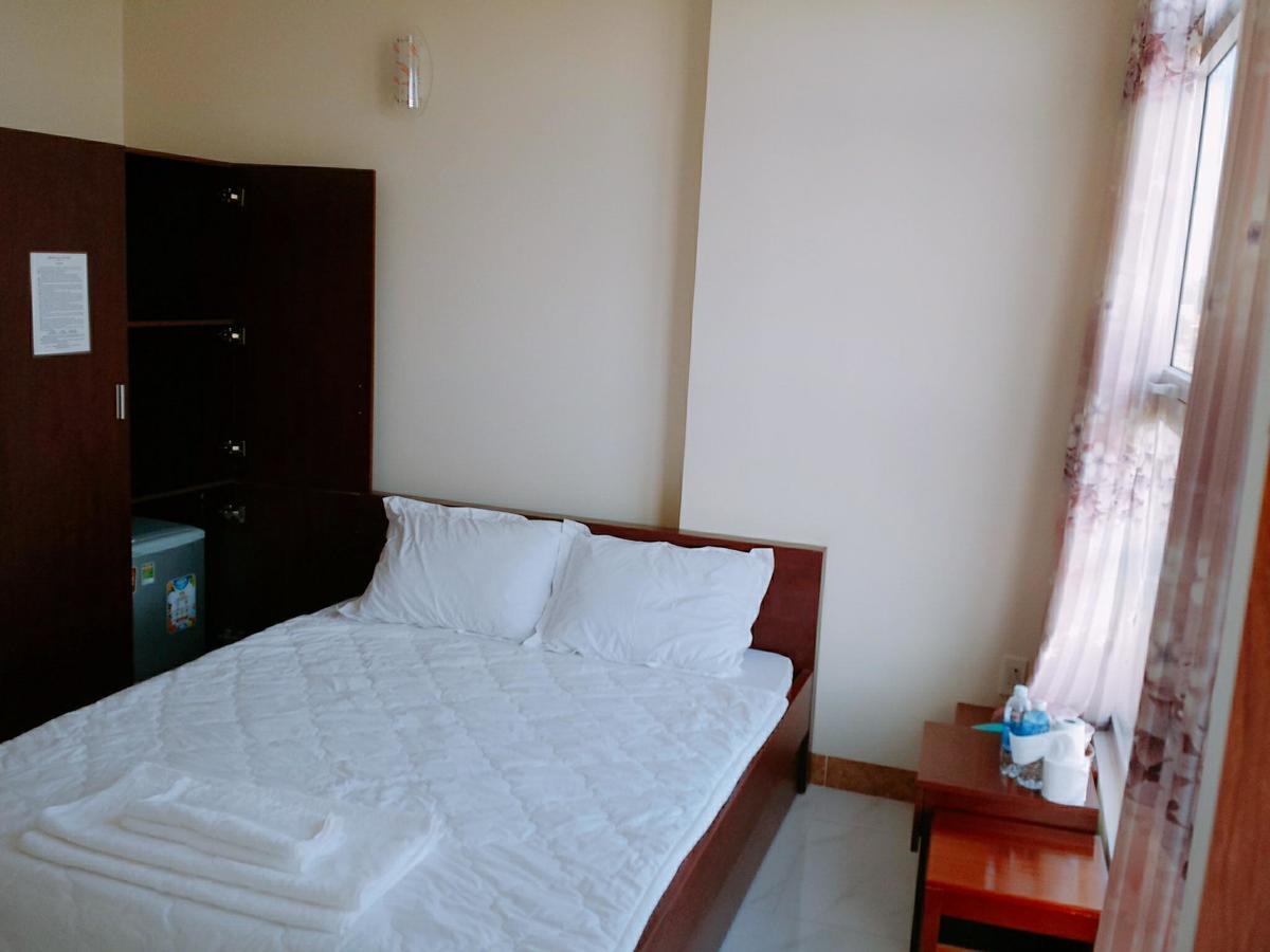 Hotel Tan Phu Lagi Exterior photo